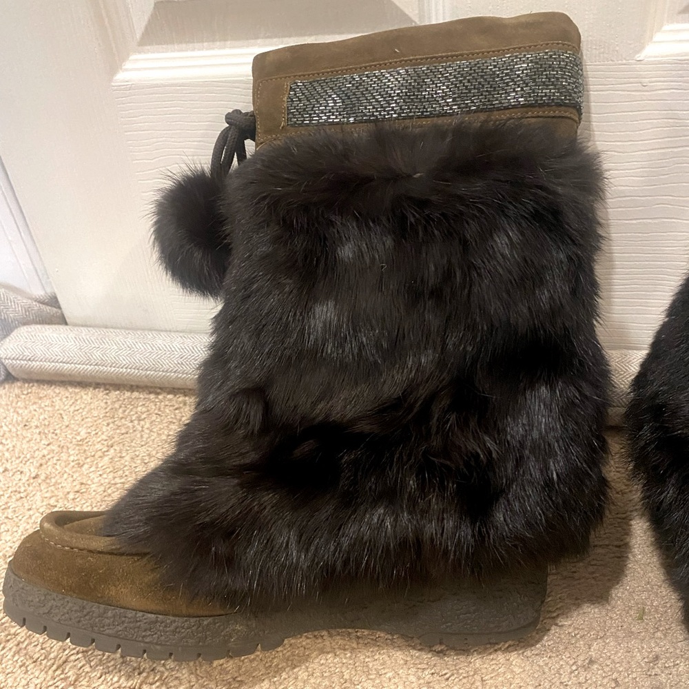 Like New Coach Fur Snow Boots - Picture 2 of 3